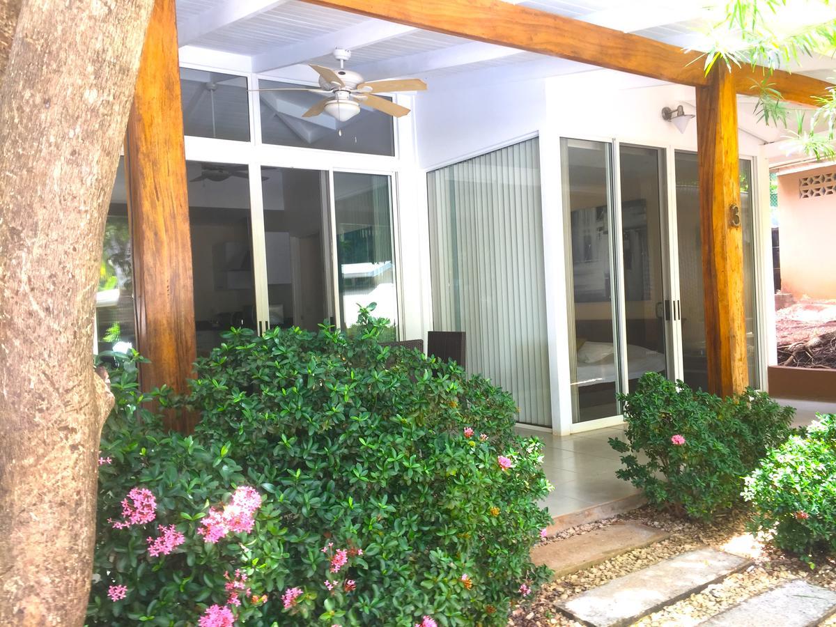 The Breeze Hotel & Villas Tamarindo Exterior photo